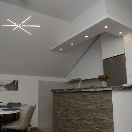 Lilien Airport Ledine