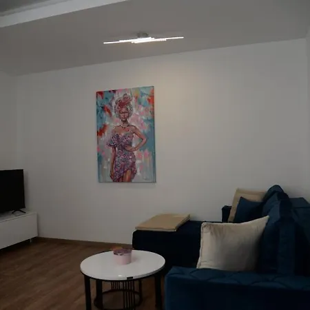 Lilien Airport Apartman *