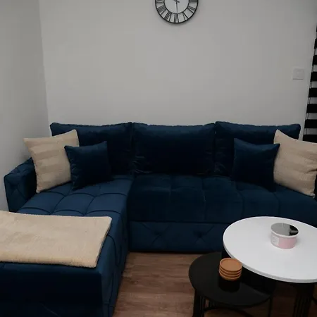 Lilien Airport * Ledine