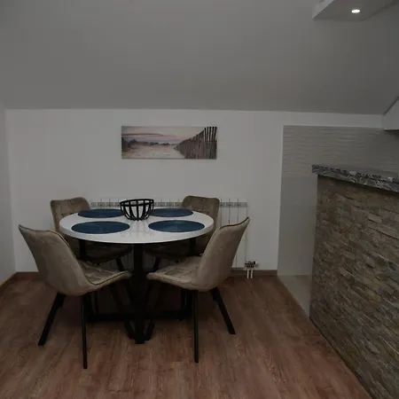 Apartment Lilien Airport *