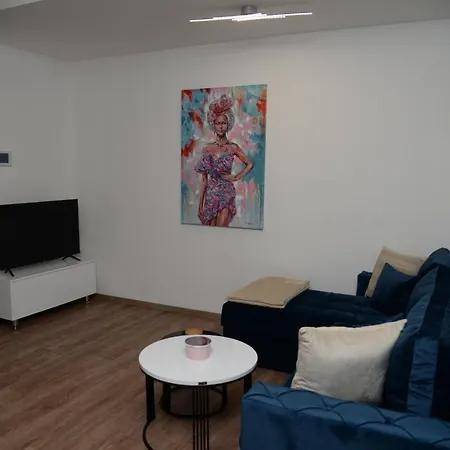 Апартаменты Lilien Airport